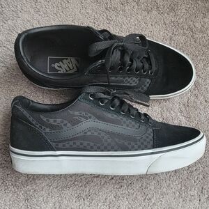 Mens Sizing 7.5 / Womens size 9 - Black Flame Vans